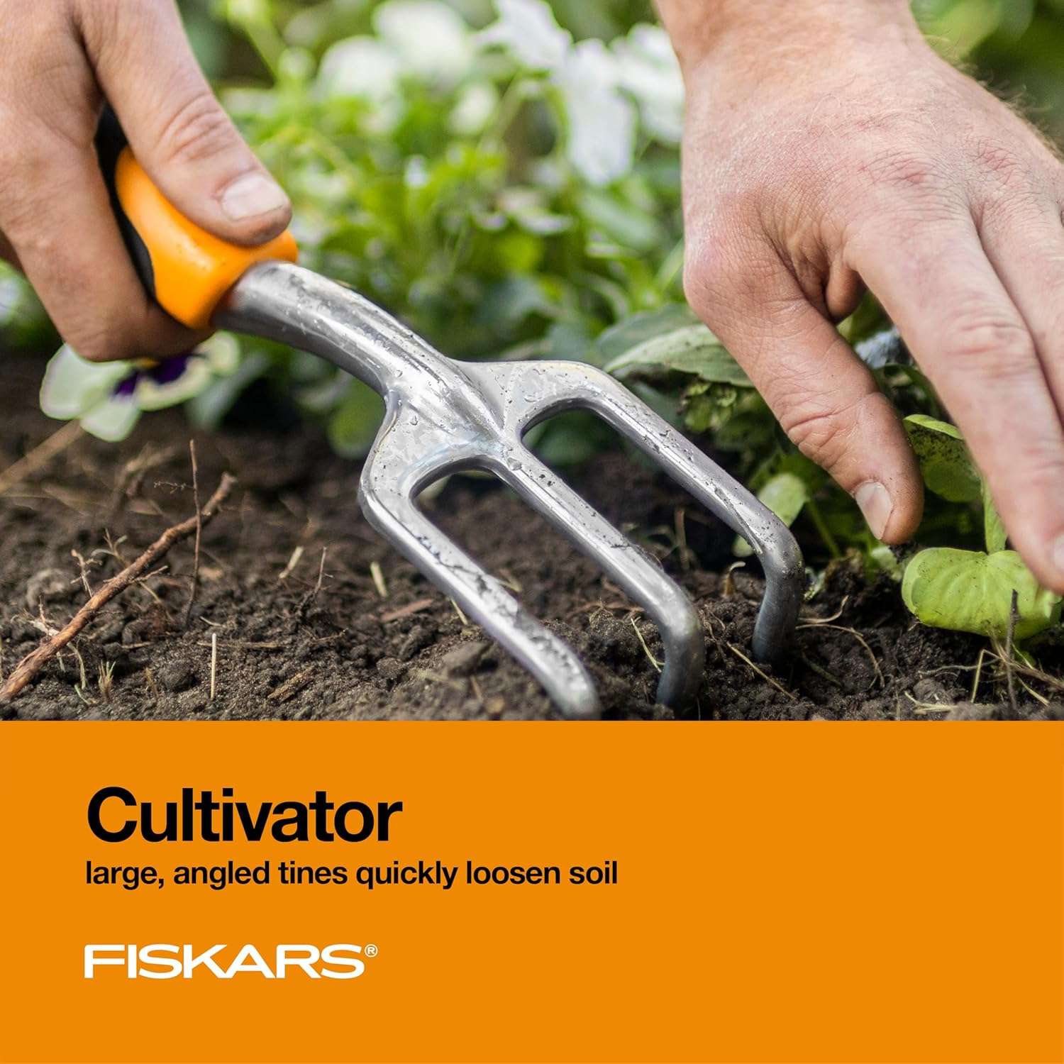 Fiskars 3-in-1 Garden Tool Set, Includes Trowel, Transplanter, and Cultivator for Outdoor Gardening, Ergonomic Yard Tool Kit - 3